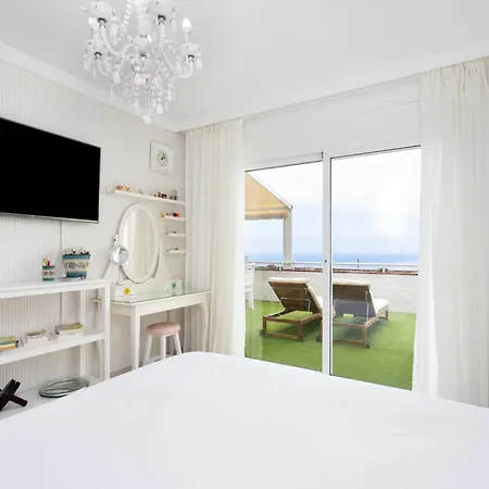Eden Sunset Seaviews 아데제
